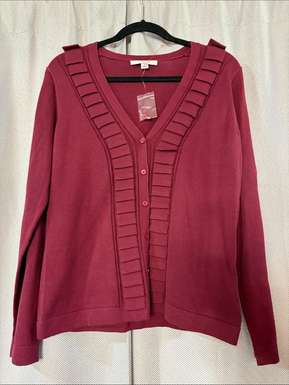Liz Claiborne Raspberry V-Neck Button Cardigan with Pleated Trim
